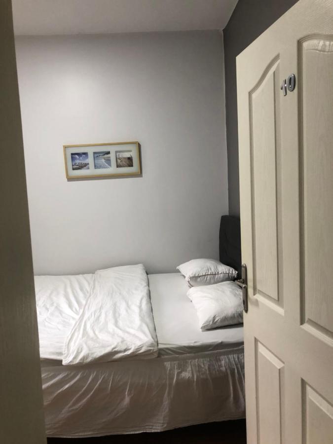 Kevin'S Hostel Istanbul Bagian luar foto
