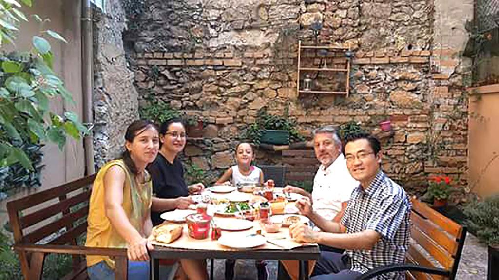 Kevin'S Hostel Istanbul Bagian luar foto