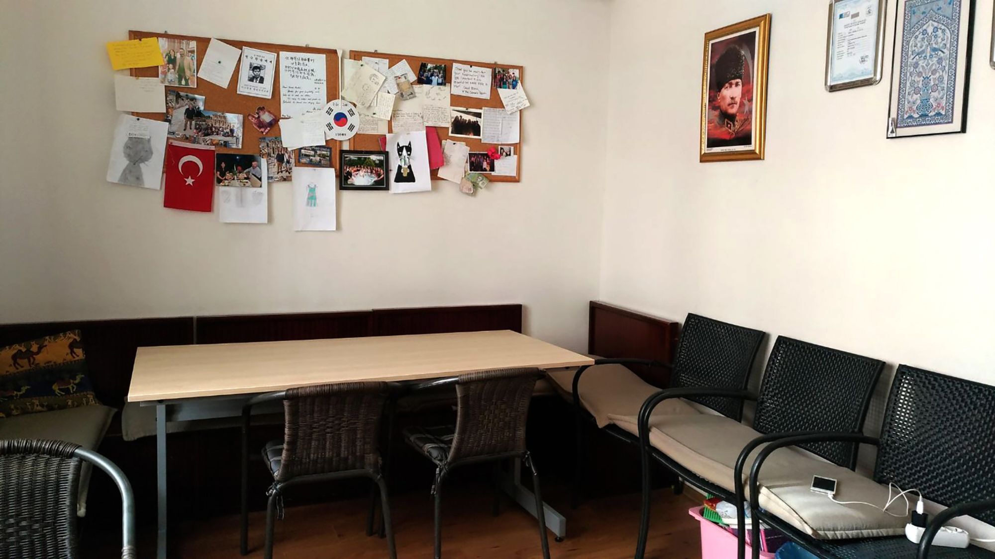 Kevin'S Hostel Istanbul Bagian luar foto